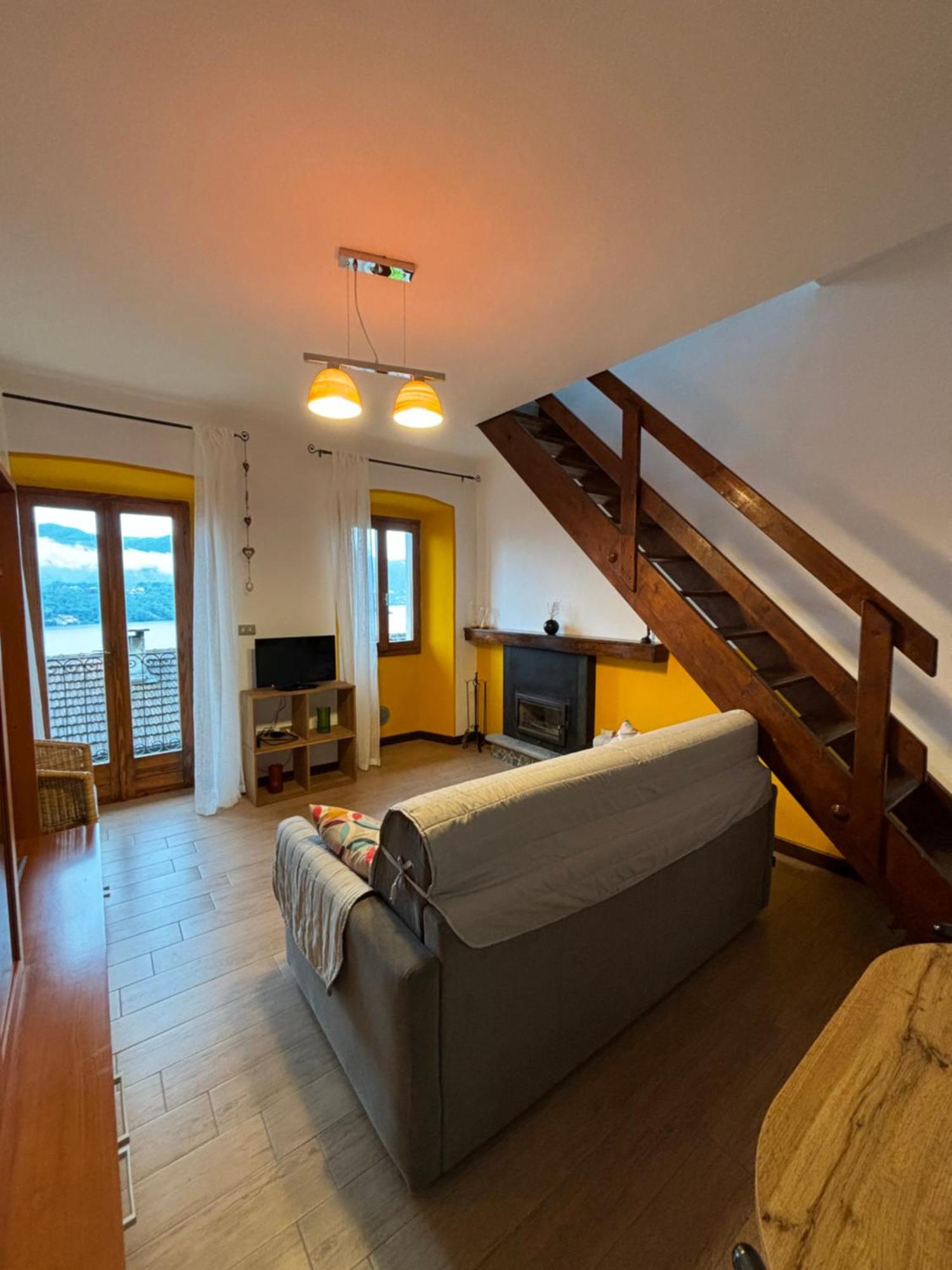 Casa Zoe Apartment Ameno Екстериор снимка